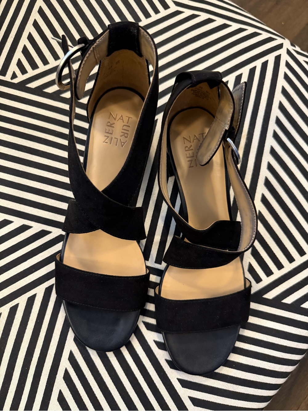 Naturalizer Black Suede Crisscross Ankle Strap Heels NIB